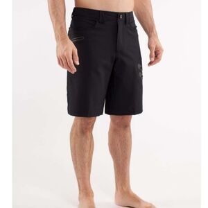 Lululemon Men's Cadence Black Shorts